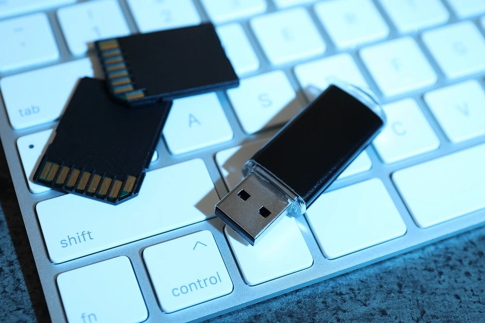How to Spot a Fake SD Card or USB Drive (And Why It Matters)