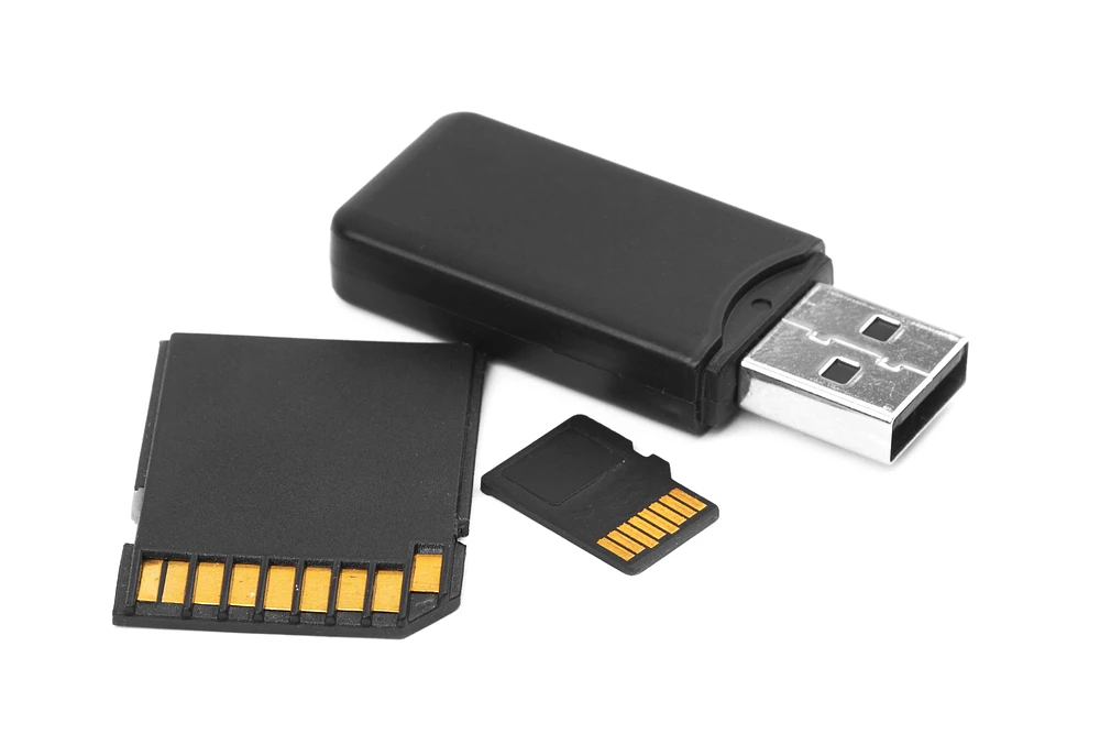 how to spot a fake SD card